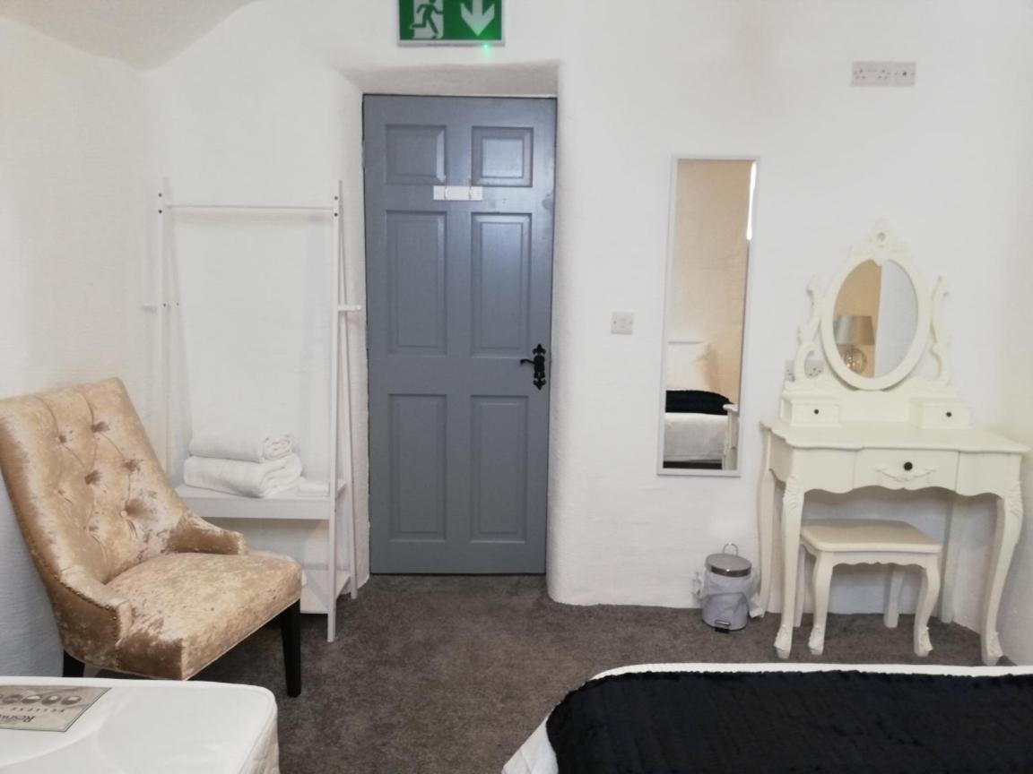 Hotel Ardhill House The Diamond, In The Heart Of Ardara Town , F94 C7X9 Exteriér fotografie